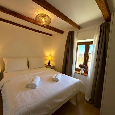 Billubium - Dalmatian Stone House With Private Heated Pool *